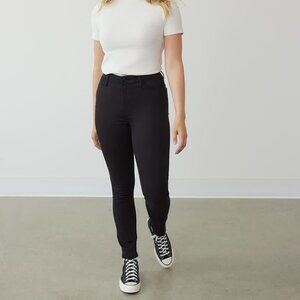 Reitmans High-Rise Black Jeans with Skinny Leg - The Signature Soft, Size 28P
